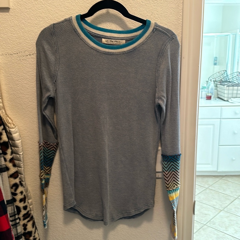 We The Free Long Sleeve Size Large